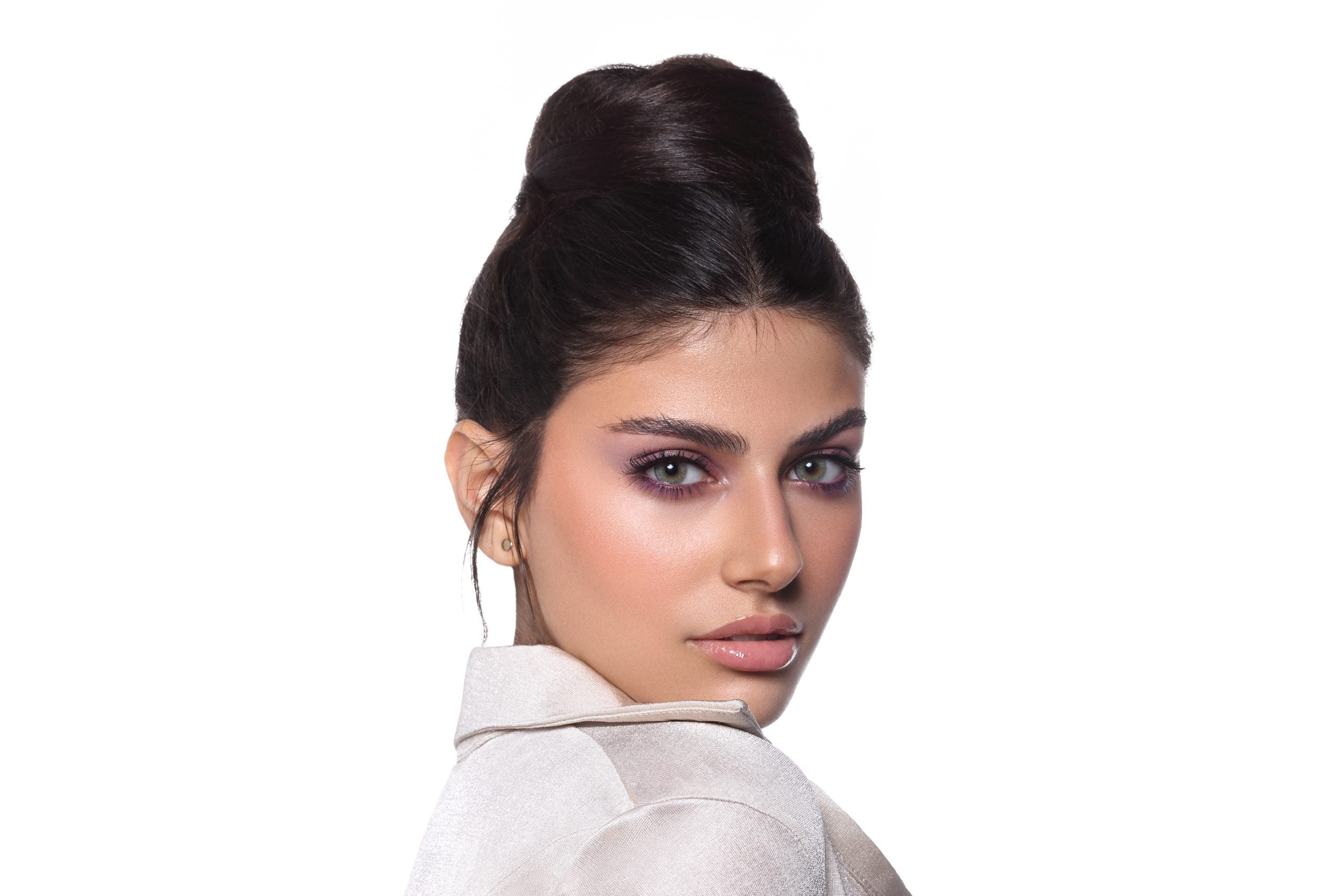 Jade Green Bella Contact Lenses from the Diamond Collection