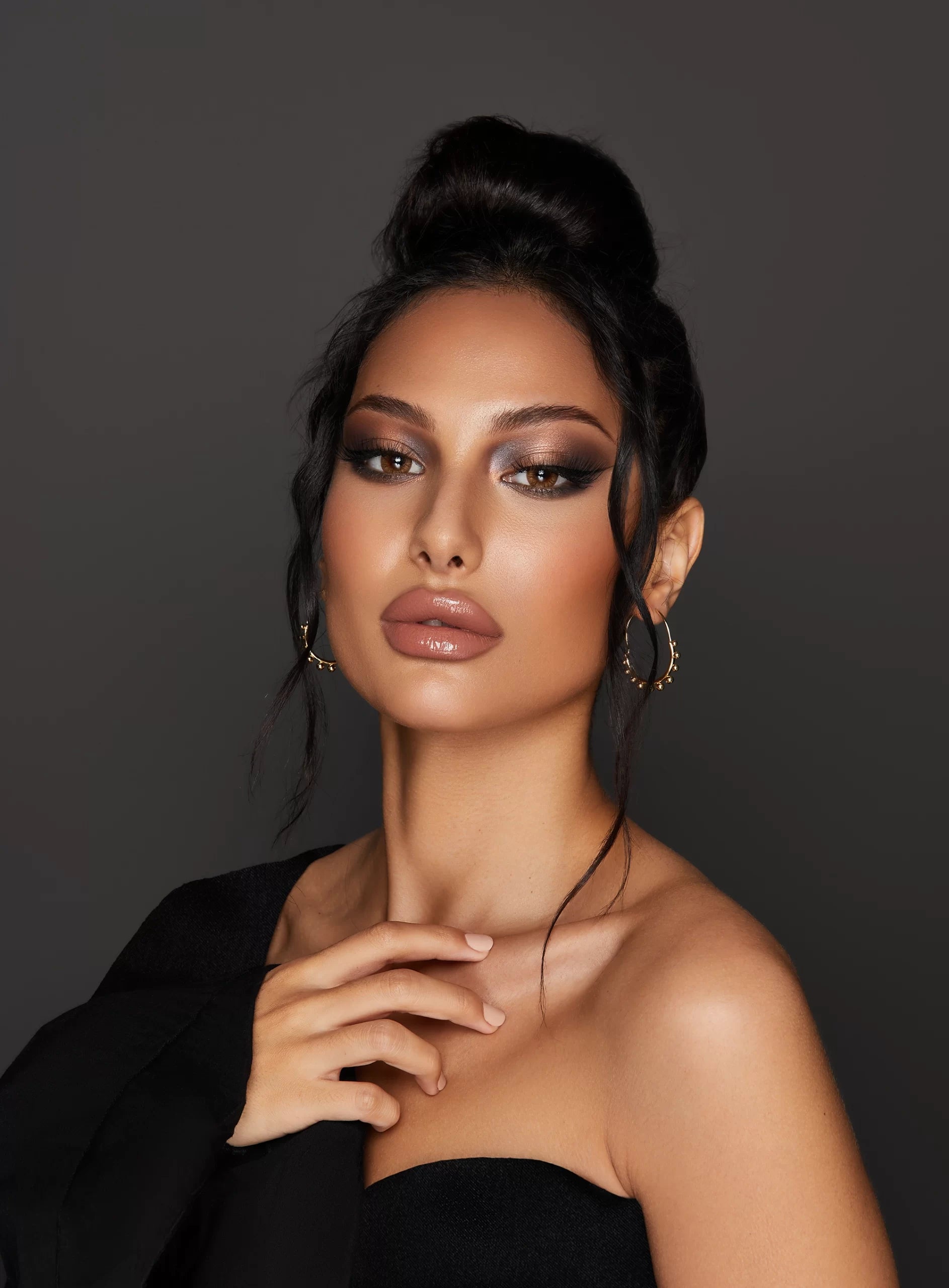 Hazel Honey Bella Contact Lenses from the One Day Collection