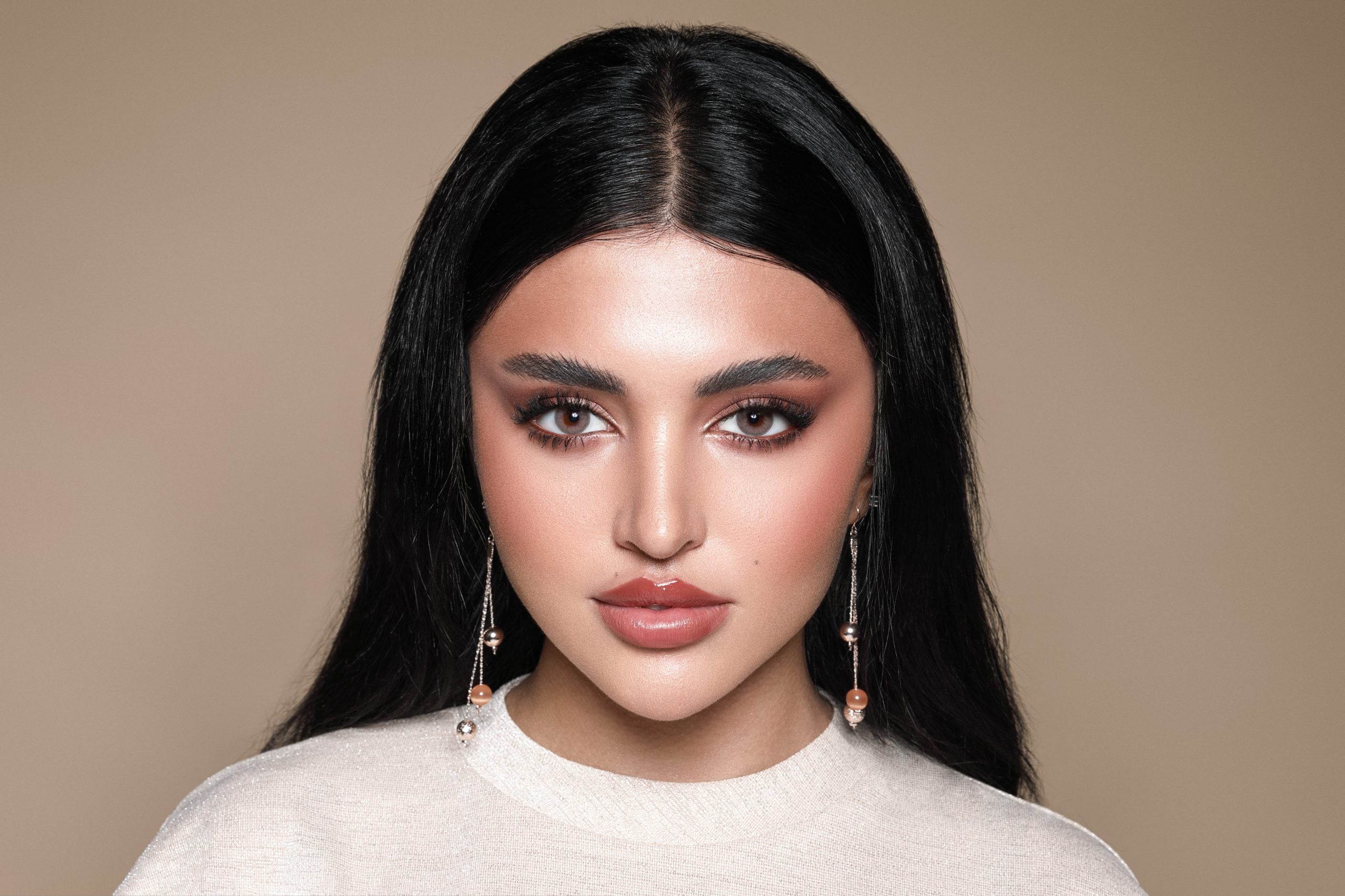 Sandy Gray Bella Contact Lenses from the Elite Collection