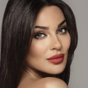 Colored Contact Lenses: A Trendy Accessory for Every Season - Bella Contact Lenses