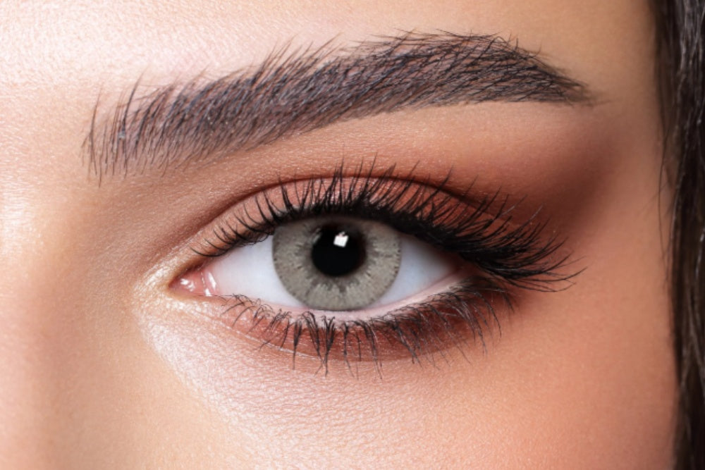 How To Choose The Best Eye Lens Color Based On Your Hair Color