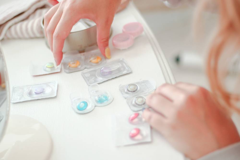 Tips For Wearing Colored Contact Lenses For The First Time