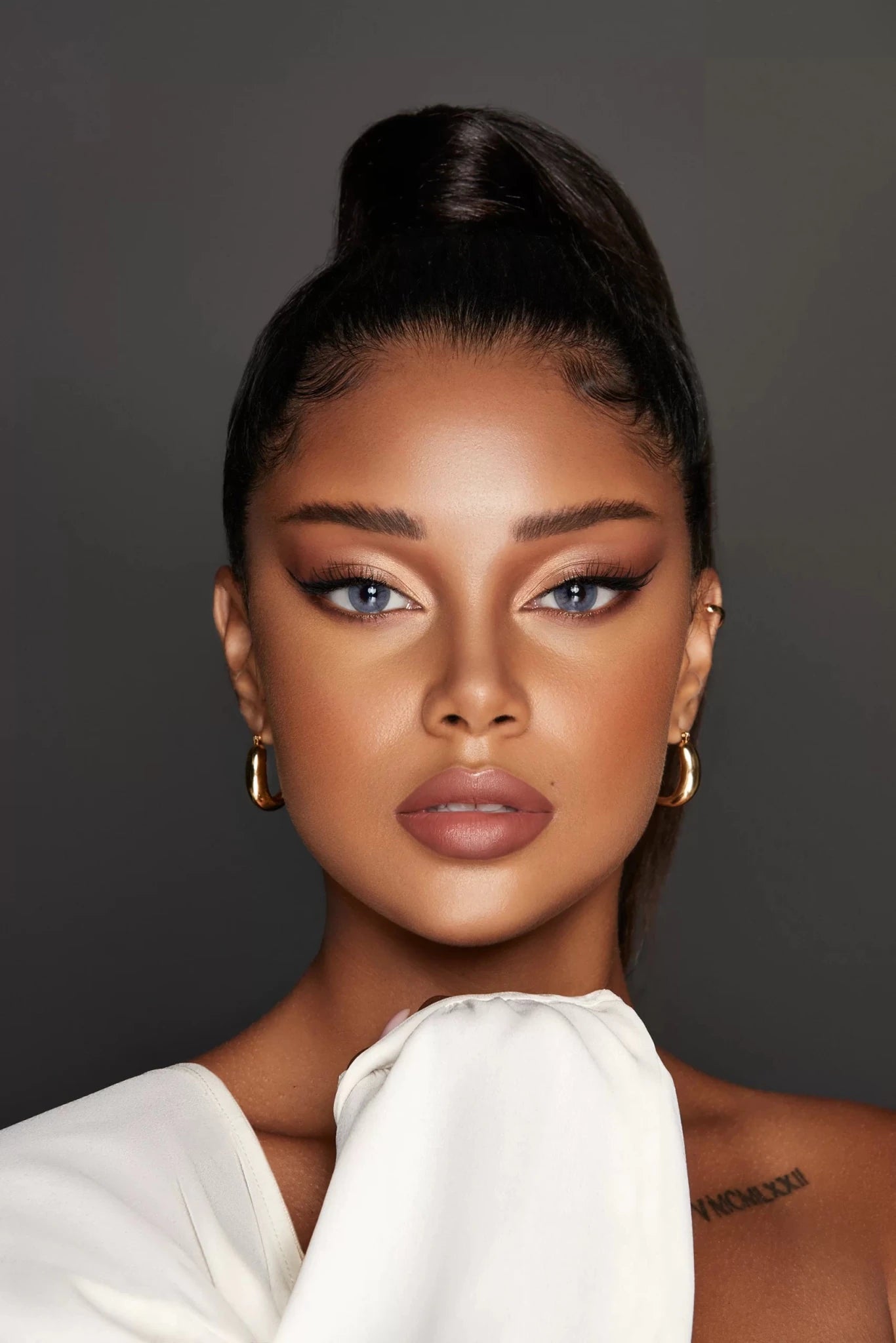 Bluish Gray Bella Contact Lenses - Bella_Contact_Lenses